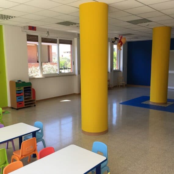 Realizzazione dello spazio gioco per i bambini medi e grandi dell'asilo bimpi tra gli ulivi a cura dell' studio di architettura virgili